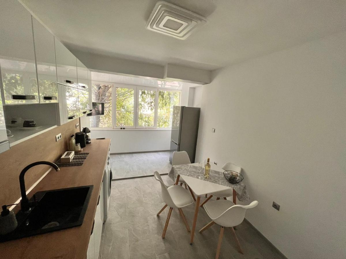 Centrico - Modern 1Bd Flat In Varna By Flat Mаnager Bagian luar foto